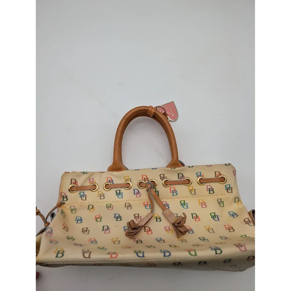 Vintage Dooney & Bourke Satchel Bag Womens Medium Beige Canvas Leather Bee Print